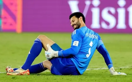 محمد الشناوي على رأس قائمة منتخب مصر في المعسكر القادم