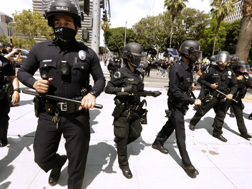 شرطة لوس أنجلوس: عملية إخلاء مخيم الجامعة تمت بدون اعتقالات