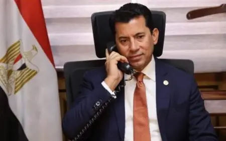 رد فعل غير متوقع من وزير الشباب على الهواء بعد تتويج أحمد الجندي بالميدالية الذهبية