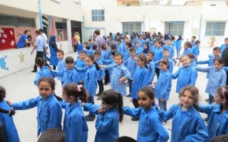 نداء لوزير التربية والتعليم: منع توزيع الزي المدرسي داخل المدارس