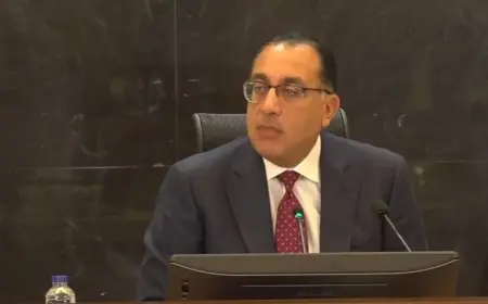 رئيس الوزراء يصل إلى مطار القاهرة بعد مشاركته في منتدى التعاون الصيني- الأفريقي