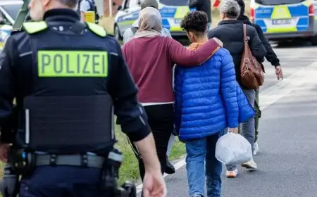 بعد هجومي فرنسا وألمانيا.. هل يطل شبح الترحيل على اللاجئين؟