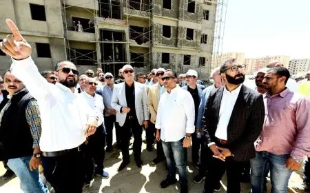 وزير الإسكان يتفقد مشروع «سكن لكل المصريين» بمدينة أكتوبر الجديدة