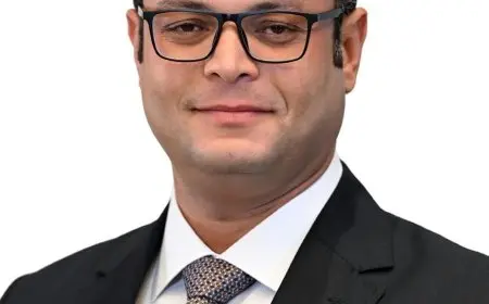 وزير الإسكان يشدد على إنهاء أعمال المرافق والطرق والإنارة وتسليم الوحدات لحاجزيها