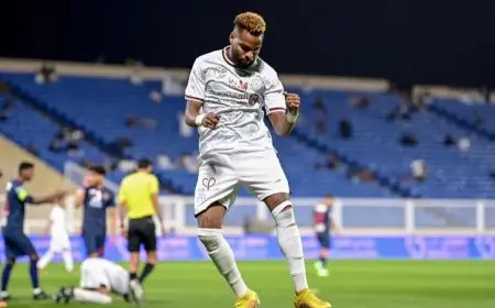 مفاجأة.. بوبيندزا مهدد بعدم الانضمام إلى الزمالك رغم وصول البطاقة الدولية