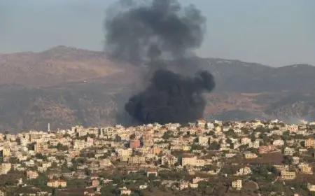 عدوان إسرائيلي على مواقع عسكرية في سوريا يُخلّف 14 شهيدًا