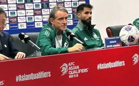 مدرب السعودية يحضّ لاعبيه على استغلال فرص التسجيل أمام الصين