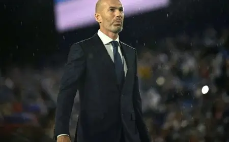 هل رفض زيدان مانشستر يونايتد لاقترابه من قيادة فرنسا؟
