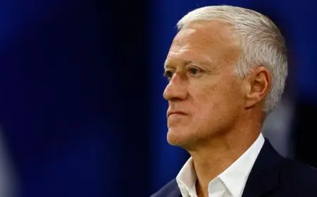 ديشان يصف وضع فرنسا بالمعقد.. ويوضح سبب جلوس مبابي على الدكة