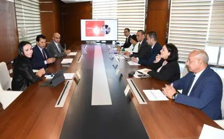 اجتماع موسع لمناقشة مشروع تطوير وتنمية الطفولة المبكرة والتنشئة المستدامة بحضور وزراء الشباب والرياضة والتضامن والتعليم