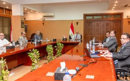 وزير الري يتابع موقف مشروع تأهيل وإحلال المنشآت المائية