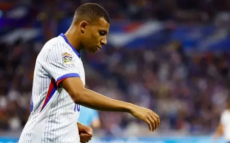 مبابي يرفض اتفاق “الوساطة” مع باريس سان جيرمان