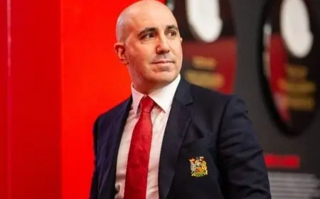 الرئيس التنفيذي برادة يرغب بإعادة مانشستر يونايتد إلى القمة