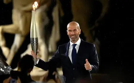 زين الدين زيدان يختار أفضل هدف وملعب في مسيرته