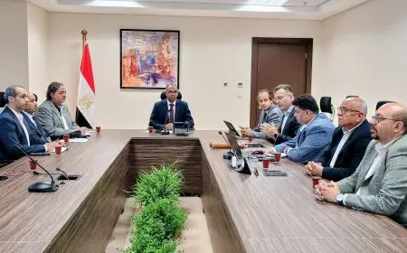 وزير الاسكان يوجه بتعظيم دور الشراكة مع القطاع الخاص في مشروعات مياه الشرب