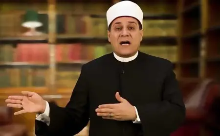 مظهر شاهين يتعرض لانتقادات بسبب عزائه «كلبة» خالد الصاوي.. ربنا يلهمك الصبر