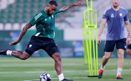 إيفان توني: أعد جماهير الأهلي بالأهداف والانتصارات