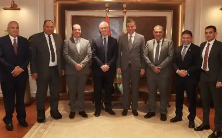 وزير الزراعة يبحث مع إحدى الشركات العالمية لإنتاج الألبان في مصر