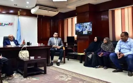 تعمل في الخردة.. قصة معاناة «فاطمة» طفلة الأقصر مع ظروف الحياة