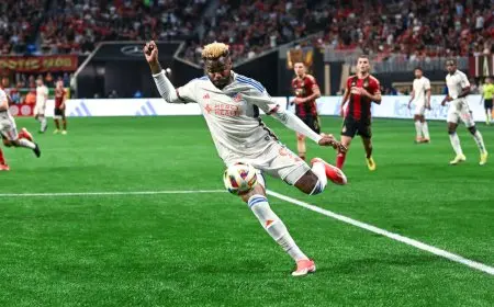 رغم وصول البطاقة الدولية للقاهرة.. أرون بوبيندزا يصدم جماهير الزمالك بصورة في رومانيا