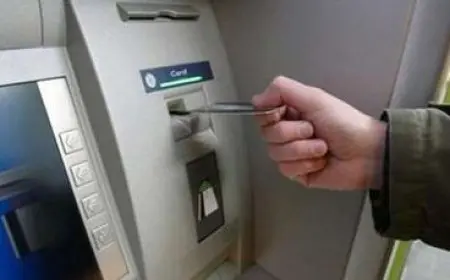 رسوم السحب النقدي بين البنوك.. كيف تختلف حسب نوع البطاقة؟