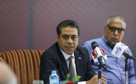 قنديل يطمئن على إجراءات تسكين لاعبي الأهلي بفندق الإقامة