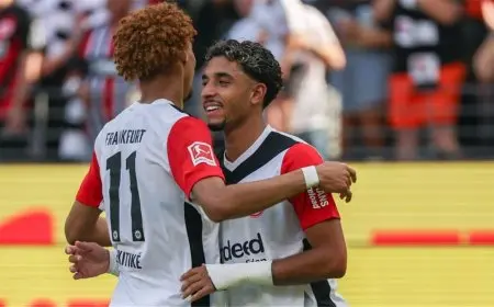 عمر مرموش على رأس تشكيل آينتراخت فرانكفورت للقاء فولفسبورج