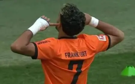 عمر مرموش يسجل هدفين ويقود فرانكفورت للفوز على فولفسبورج