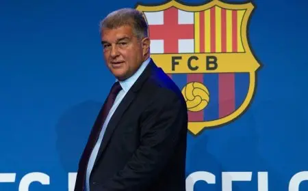 لابورتا ساخراً من مدريد: أبدو أنيقاً لأحصل على ركلة جزاء