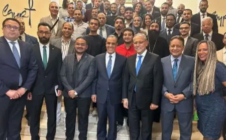 وزير الخارجية يلتقي مع عدد من ممثلي الجالية المصرية في روسيا ويتفقد السفارة المصرية بموسكو