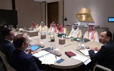 رئيس الوزراء يلتقي وزير المالية السعودي لبحث عدد من ملفات الشراكة