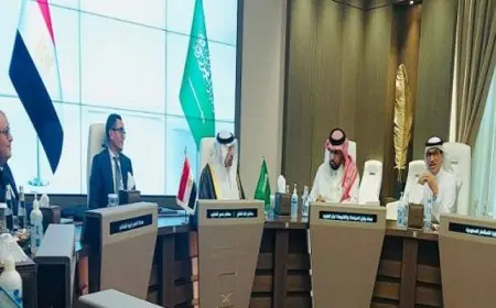 وزير الاستثمار يبحث مع مسئولين سعوديين تعزيز التعاون الاقتصادي