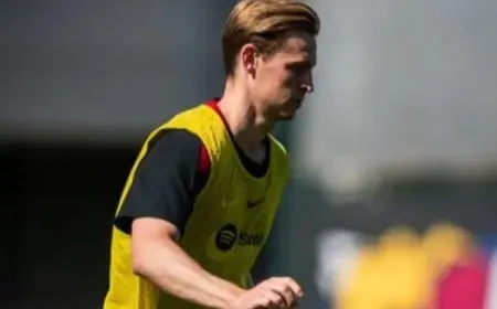 عودة دي يونغ تنعش خيارات فليك لمواصلة الانتصارات