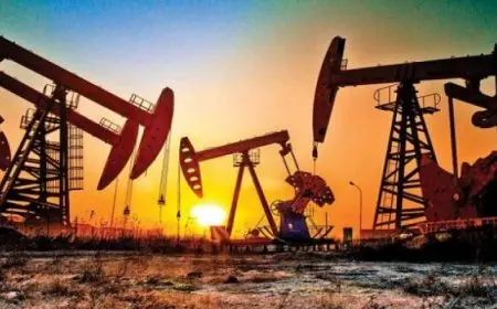 أسعار النفط تتراجع مع توقعات بخفض الفائدة الأمريكية