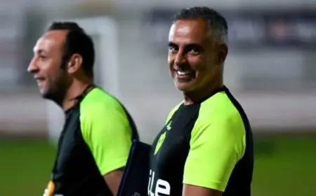 جوزيه جوميز وأحمد مجدي يجتمعان مع حسام عبد المجيد على هامش مران الزمالك