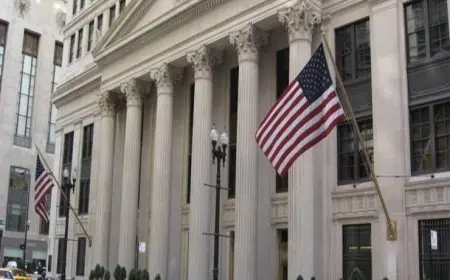 الفيدرالي الأمريكي يخفض سعر الفائدة 0.5% على الدولار لأول مرة منذ 4 سنوات