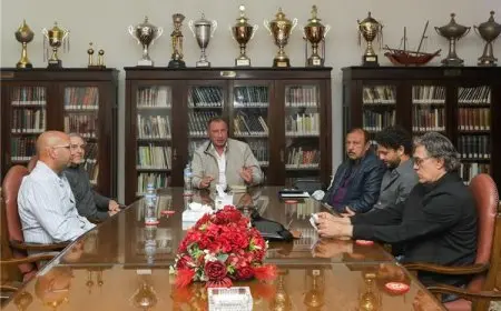 تأجيل الصفقة الخامسة.. تفاصيل اجتماع الخطيب مع كولر بحضور لجنة التخطيط