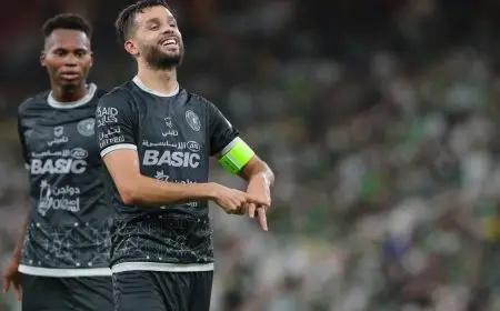 شافعي “المدافع الهداف” يعزز رقمه القياسي في دوري روشن