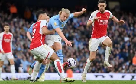 مانشستر سيتي وآرسنال يلتقيان في قمة نارية بالدوري الإنجليزي