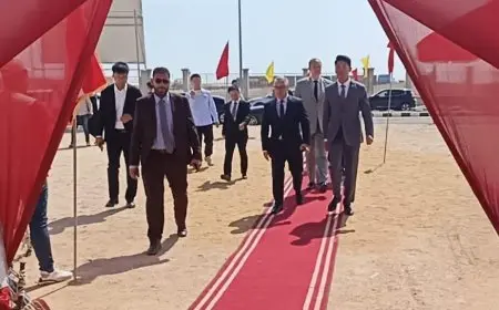 استثمارات 30 مليون دولار.. رئيس اقتصادية قناة السويس يشهد وضع حجر أساس مصنع كيميدي مصر للكيماويات