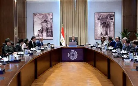 مدبولي يتابع مستجدات تنفيذ المرحلة الأولى من تنمية رأس الحكمة وموقف التعويضات المقررة لأهالي المنطقة