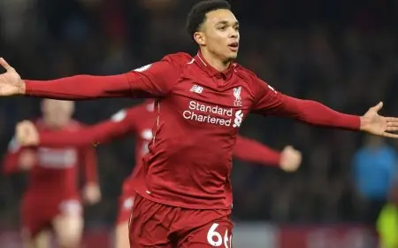 أرنولد يُبرز أسباب تحفظه على التجديد لليفربول