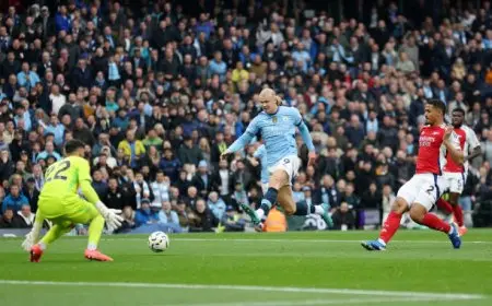 ترتيب الدوري الإنجليزي بعد تعادل مانشستر سيتي وأرسنال..الصدارة تشتعل