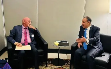 وزير الخارجية يلتقي مع نظيره الأوغندي لبحث عدد من القضايا الإقليمية والدولية