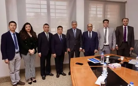 وزير السياحة يبحث مع شركة عالمية فرص الاستثمار المتاحة في مجال السياحة النيلية