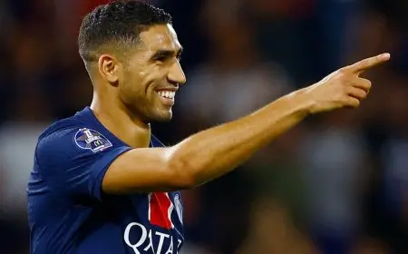 باريس سان جيرمان يسعى لمنع خروج حكيمي مجاناً إلى ريال مدريد