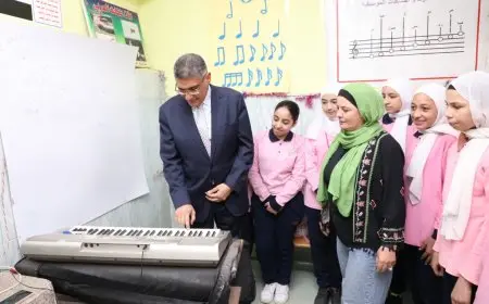 محافظ الجيزة يتفقد المدارس لمتابعة انتظام العام الدراسي الجديد