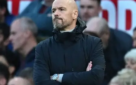 قبل مواجهة “نادي الطفولة”.. تن هاغ يطالب بالحد من عدد المباريات