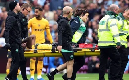 ولفرهامبتون يفتقد المدافع موسكيرا حتى نهاية الموسم