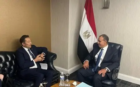 وزير الخارجية يلتقي سكرتير عام مؤتمر التفاعل وتدابير بناء الثقة في آسيا (السيكا)